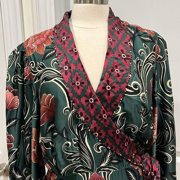 Farm Rio Arabesque Long-Sleeve Wrap Mini Dress Size M Green Floral - Picture 5 of 16